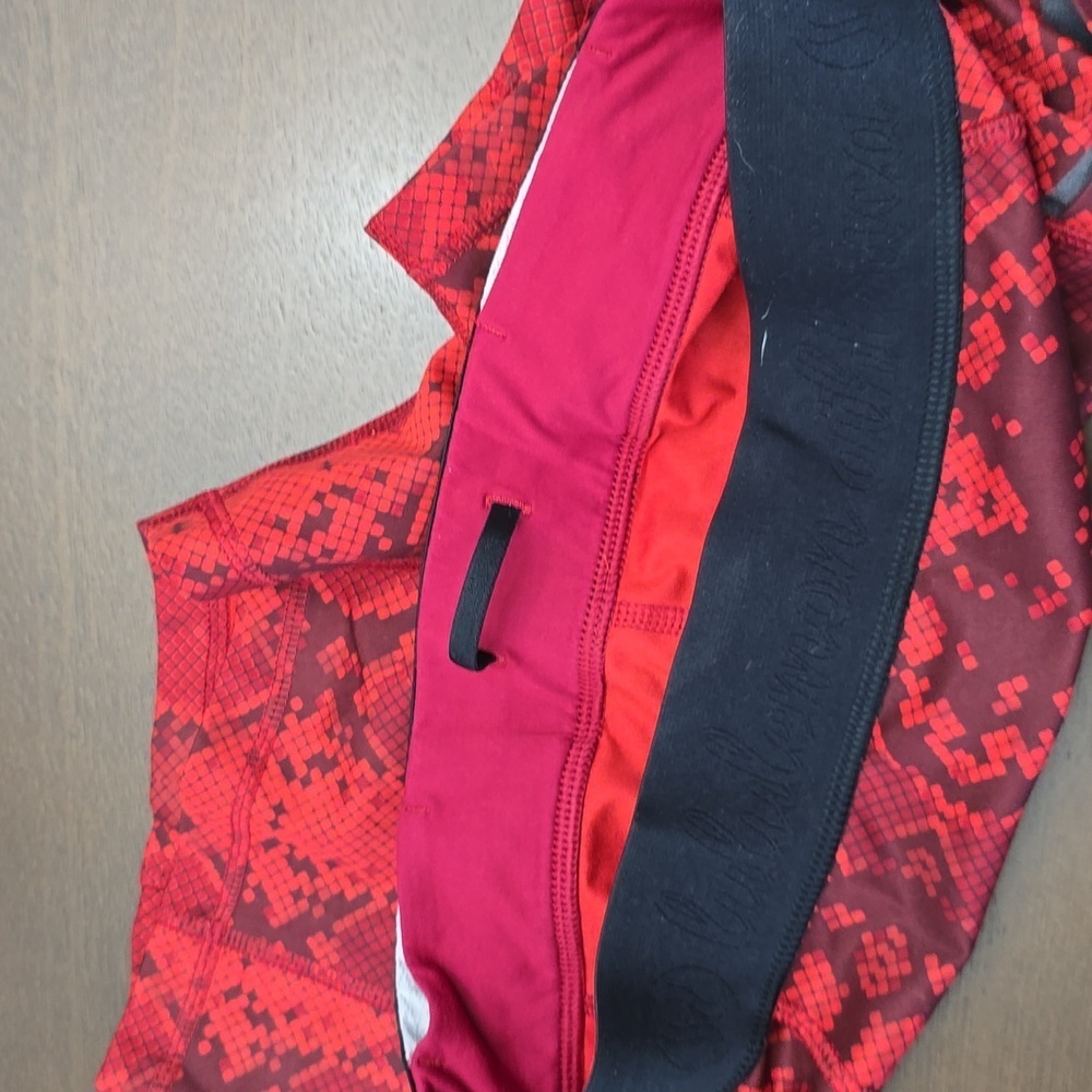 LULULEMON Womens 6 What The Sport Shorts Red Snakeskin Tights - Picture 4 of 5